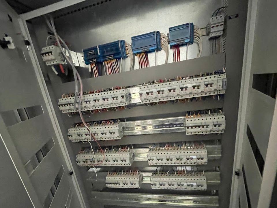 Tableros de fuerza y control